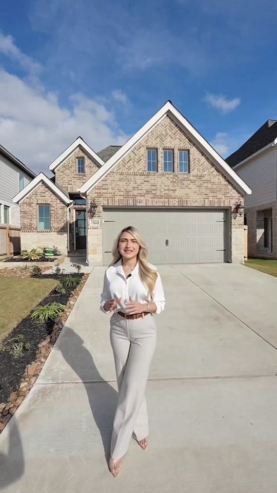 Post 10 by Karla Tinoco | REALTOR®️ on TikTok (video)