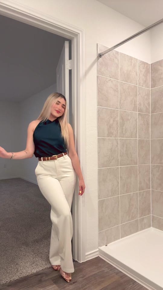 Post 5 by Karla Tinoco | REALTOR®️ on TikTok (video)