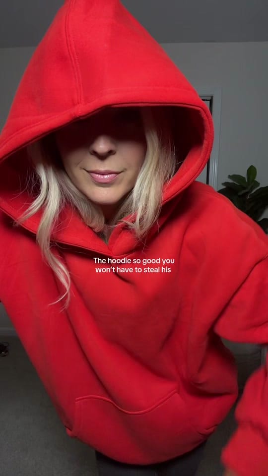 Post 5 by Laura Mosley on TikTok (video)
