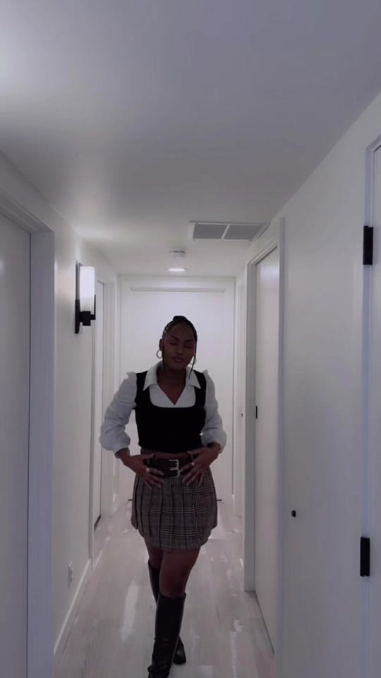 Post 2 by Whattinahlikes on TikTok (video)