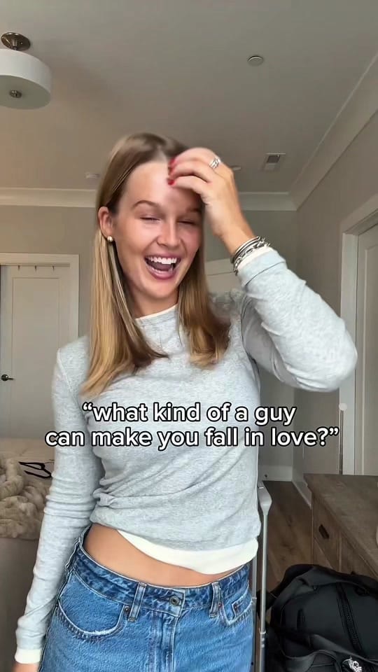 Post 3 by Isadora Violetta on TikTok (video)