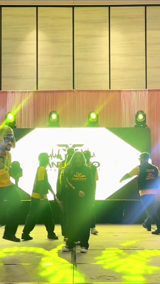 Post 1 by #djfantasticoaz on TikTok (video)