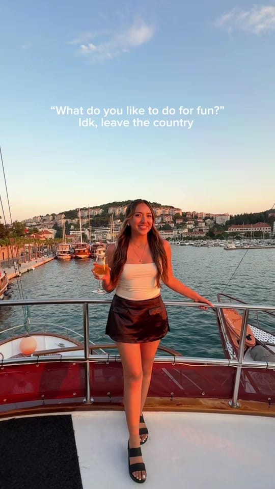 Post 1 by Amanda Monroe on TikTok (video)