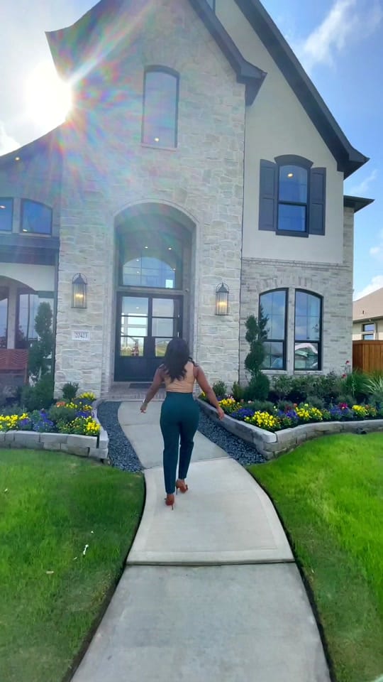 Post 9 by Jami B.|Life & Real Estate on TikTok (video)