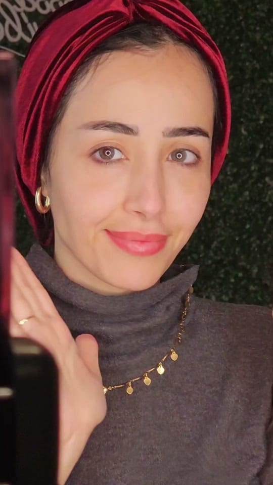 Post 3 by Lujain || Makeup artist on TikTok (video)