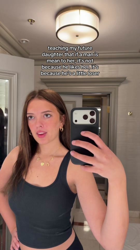 Post 1 by Anna Christine on TikTok (video)
