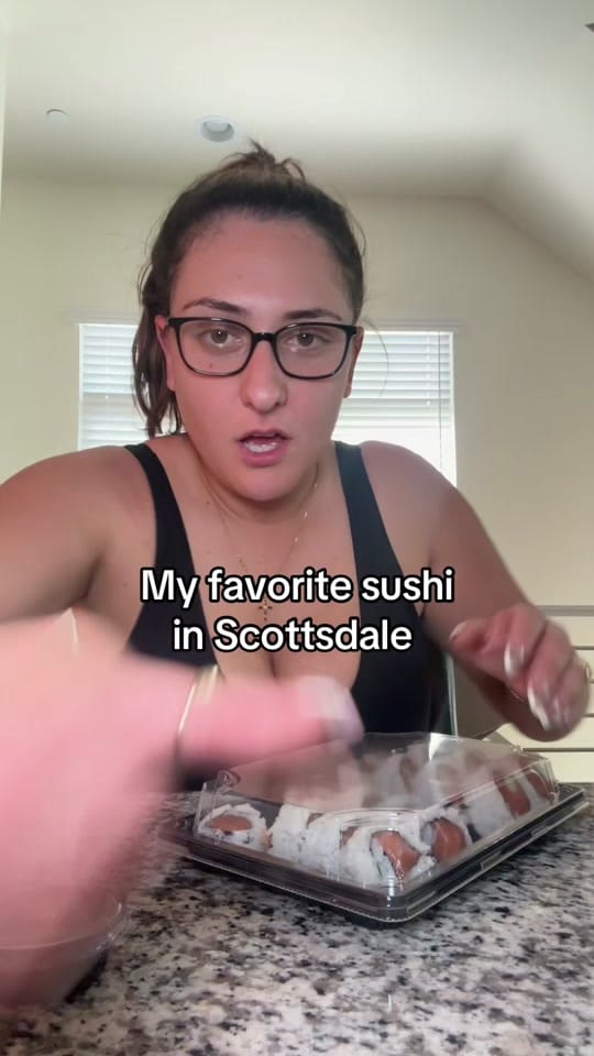 Post 8 by Deanna | The Hungry Muncher on TikTok (video)
