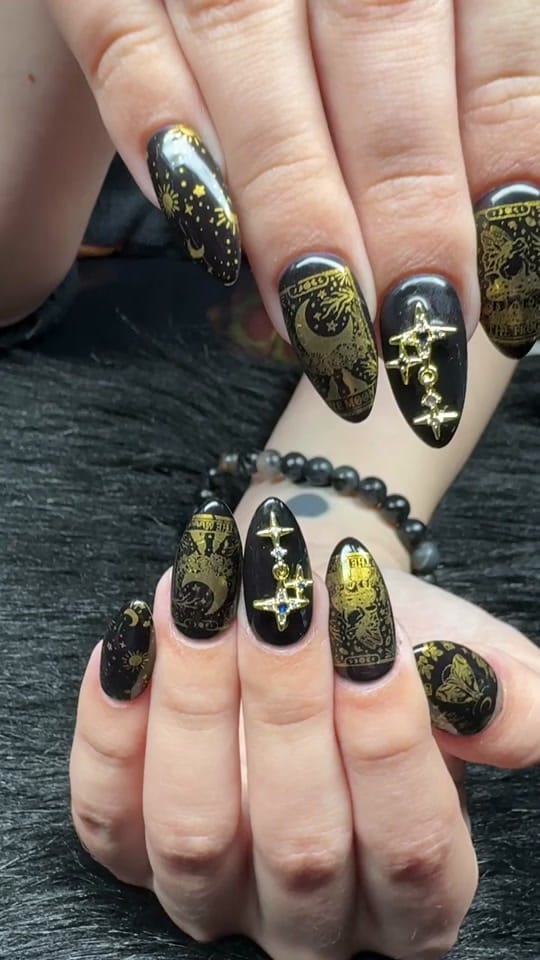 Post 7 by Wicked Nails by Lauren on TikTok (video)