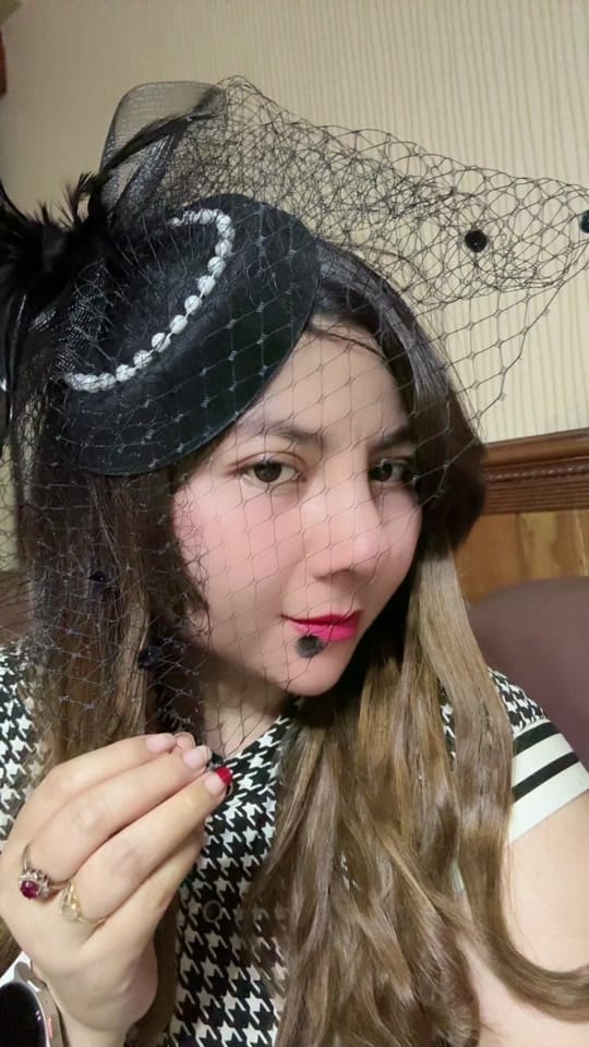 Post 1 by Sugesti Edward Zarina Khan on TikTok (video)