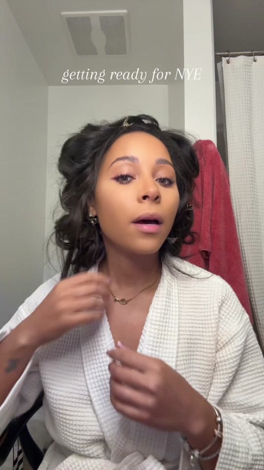Post 7 by Symonee on TikTok (video)