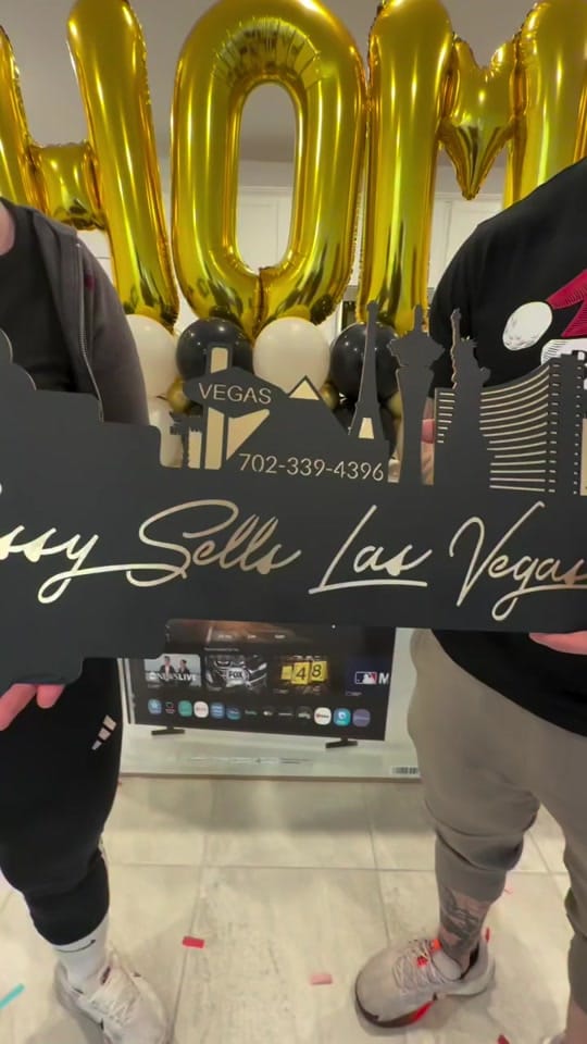 Post 6 by Las Vegas Living | Jessy Ramos on TikTok (video)