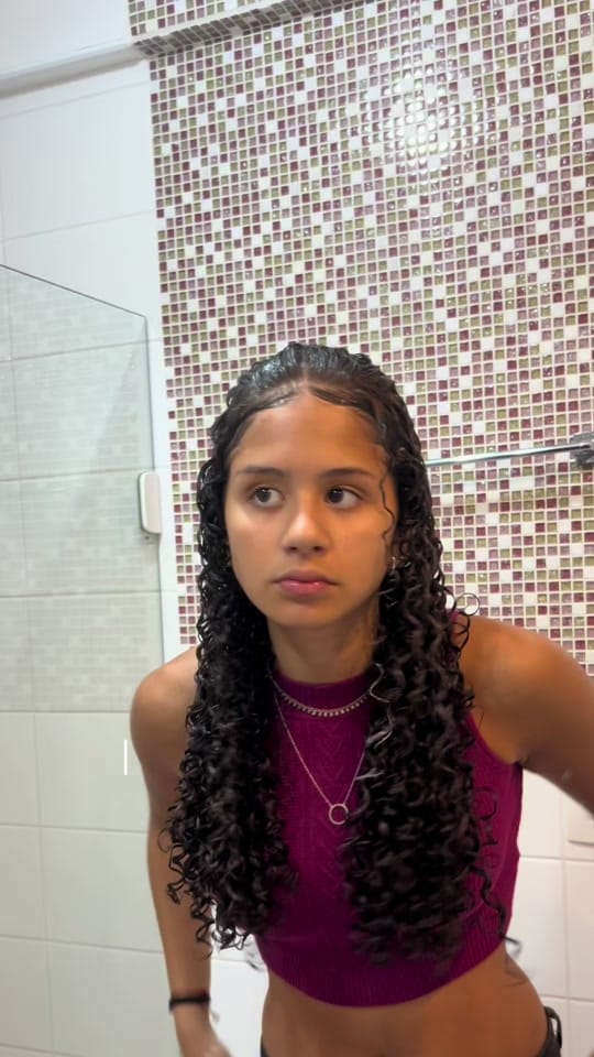 Post 10 by Emanuelly Sousa ⚜️ on TikTok (video)