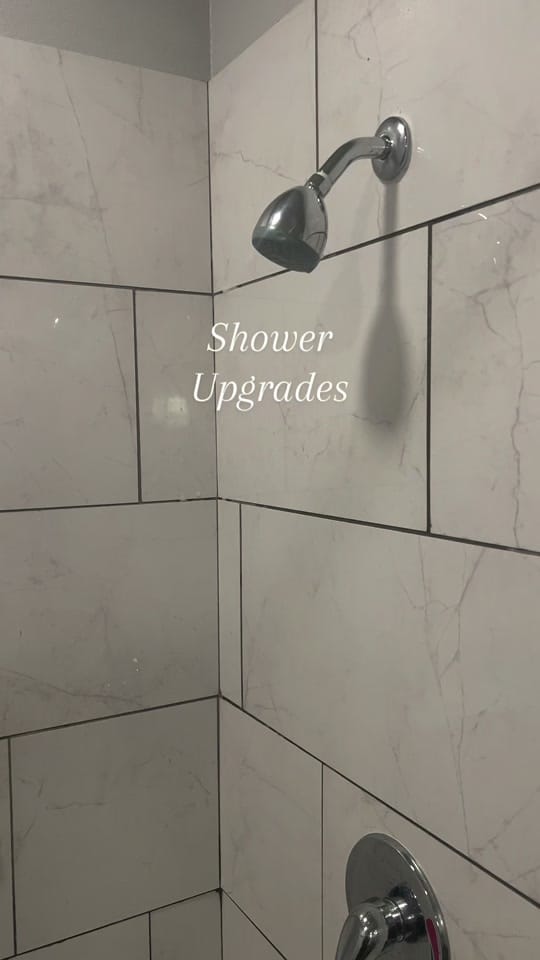 Post 8 by Doses of Dee on TikTok (video)