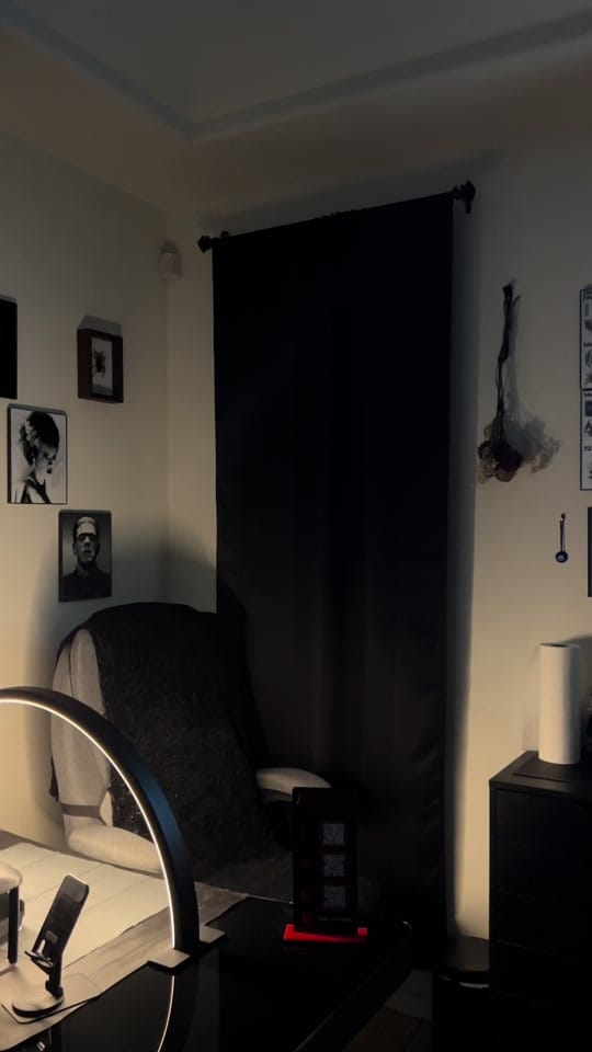 Post 7 by bearded.nails 🦇 RGV nail tech on TikTok (video)