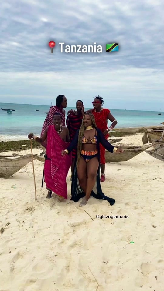 Post 7 by Glitznglamaris on TikTok (video)