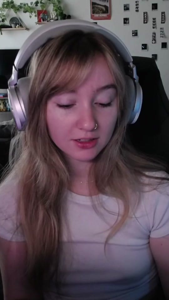 Post 4 by hira on TikTok (video)