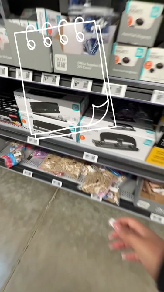 Post 4 by Stef🎀 on TikTok (video)