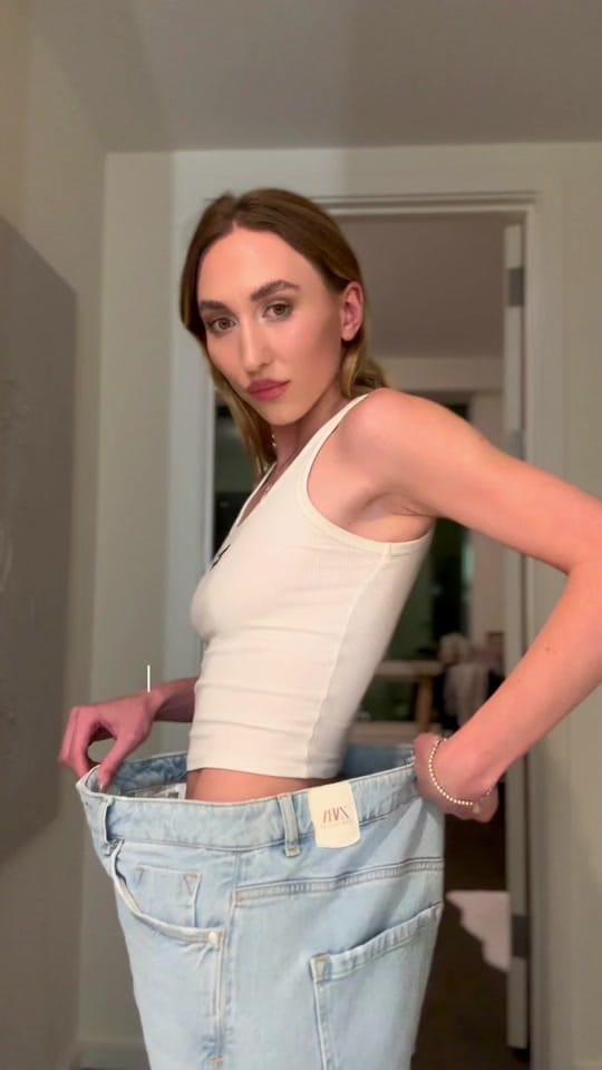 Post 10 by Anakreet on TikTok (video)
