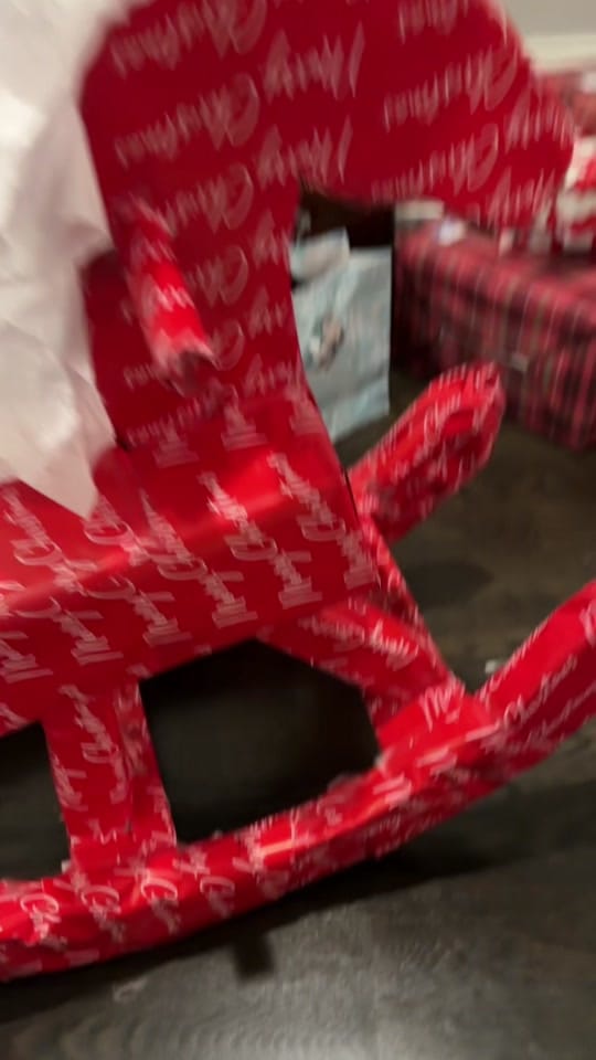 Post 4 by Aaron on TikTok (video)