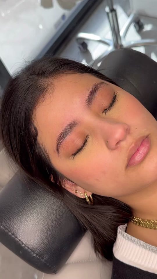 Post 4 by LAS VEGAS BROW ARTIST on TikTok (video)