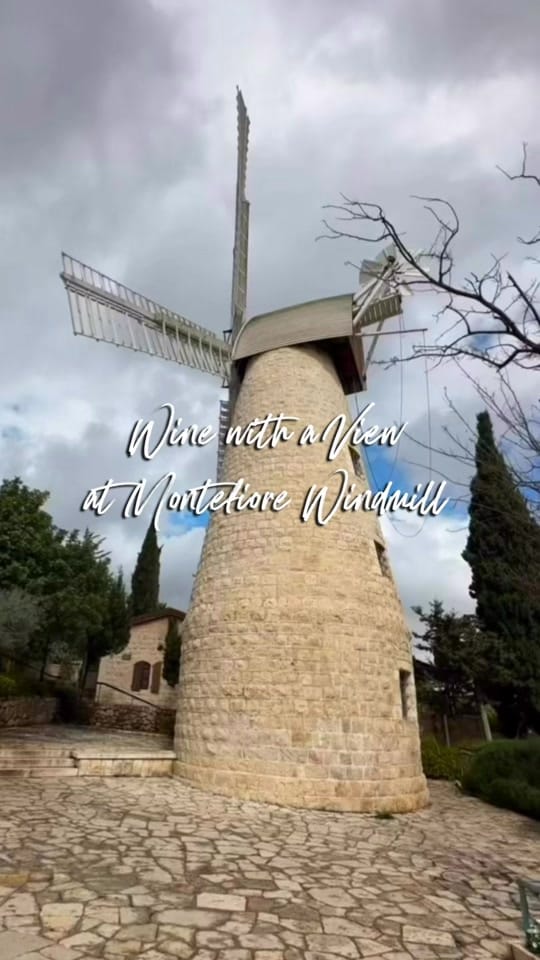 Post 2 by Mira_BO on TikTok (video)