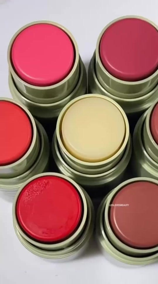 Post 4 by Royal Branded USA Cosmetics on TikTok (video)