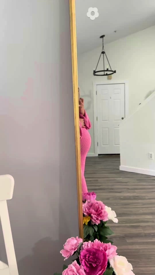 Post 9 by Flor | Motherhood & Lifestyle on TikTok (video)