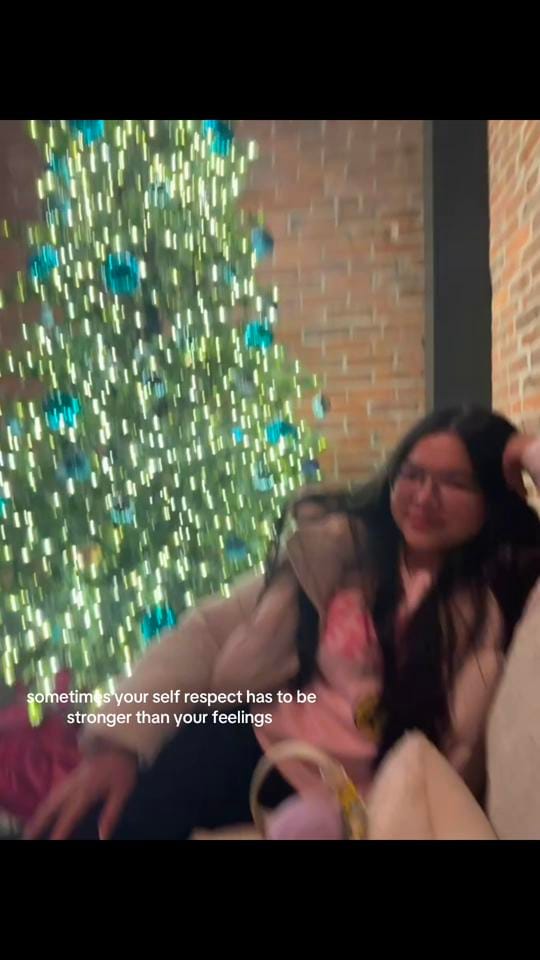 Post 5 by anaaaky on TikTok (video)