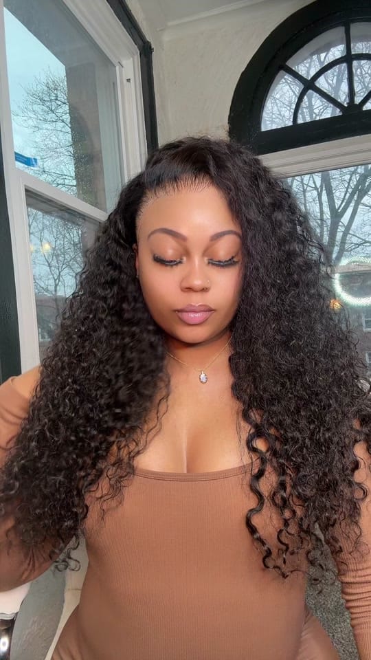 Post 5 by Amber Mercedes 💕💚 on TikTok (video)
