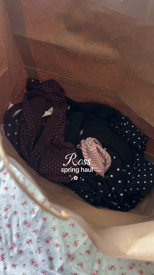 Post 6 by Jenny ☻ on TikTok (video)