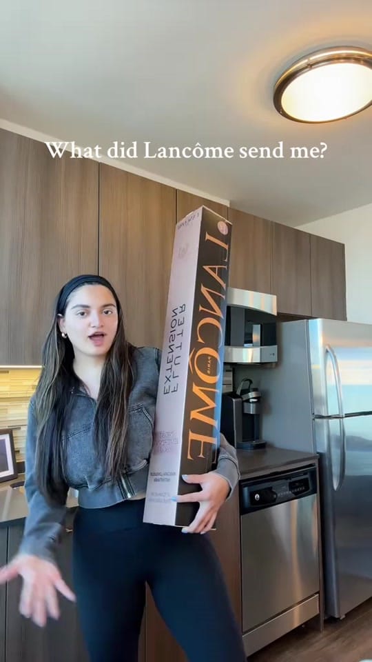 Post 10 by sofiainthesity on TikTok (video)