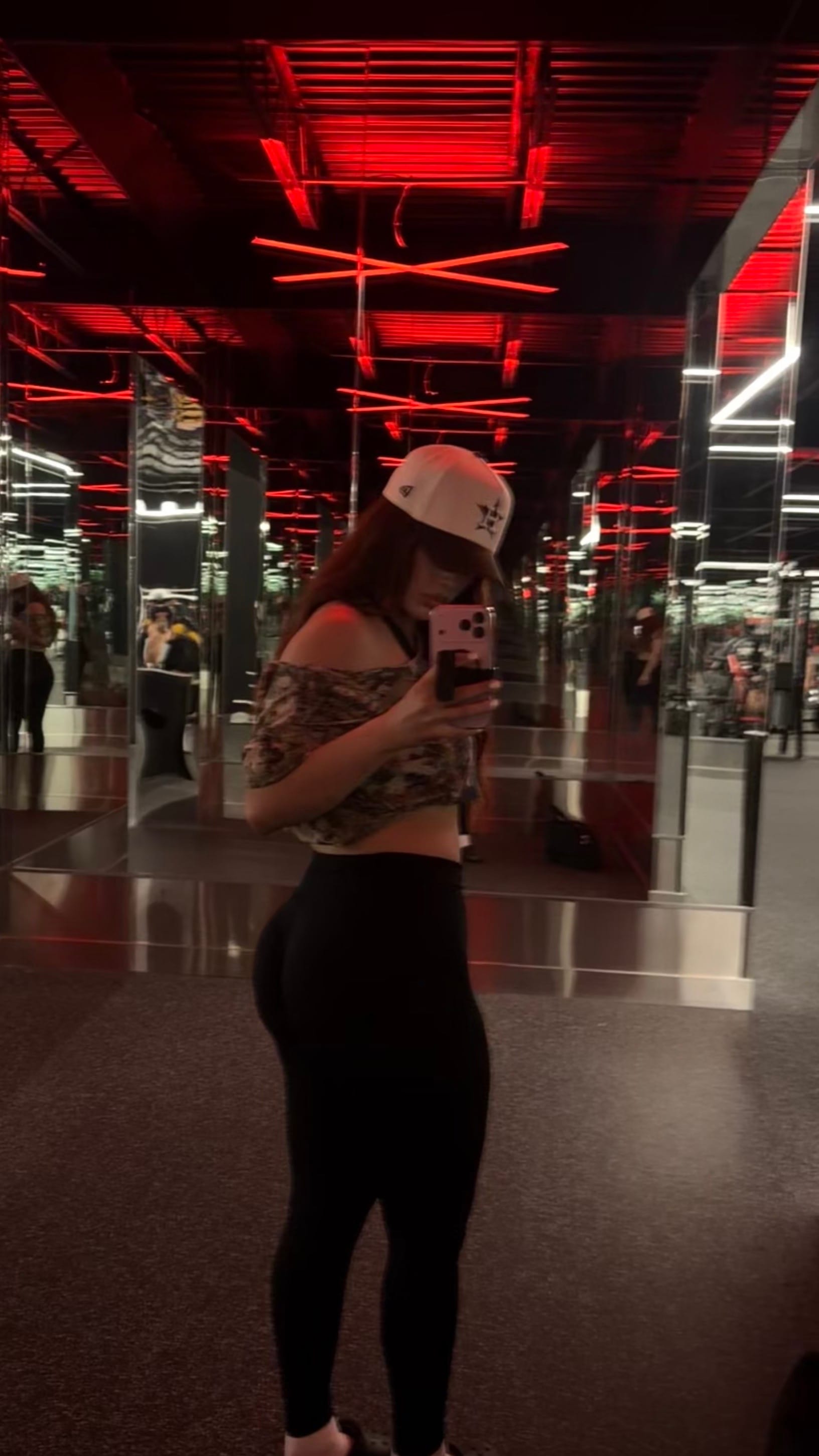 Post 3 by amour_ynd on TikTok (video)