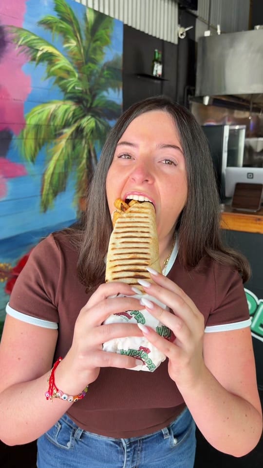 Post 5 by Leslie on TikTok (video)