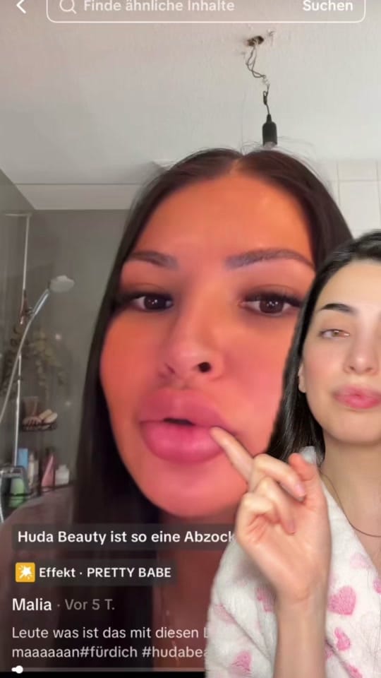 Post 1 by loungemedusa on TikTok (video)