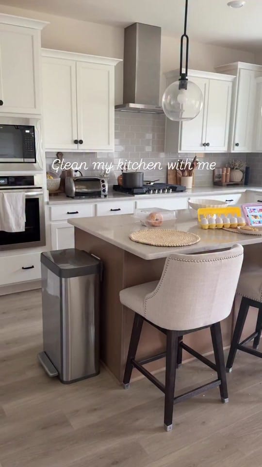 Post 3 by erikabermudezhome on TikTok (video)