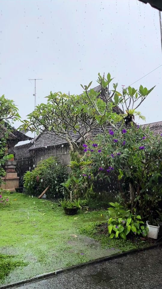 Post 9 by Chindy Cenora on TikTok (video)