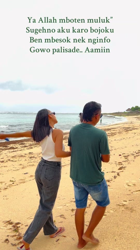 Post 2 by Chindy Cenora on TikTok (video)