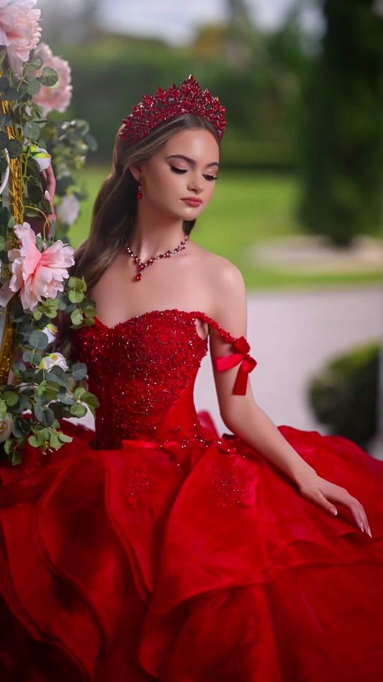 Post 3 by Miss15Bellezas on TikTok (video)
