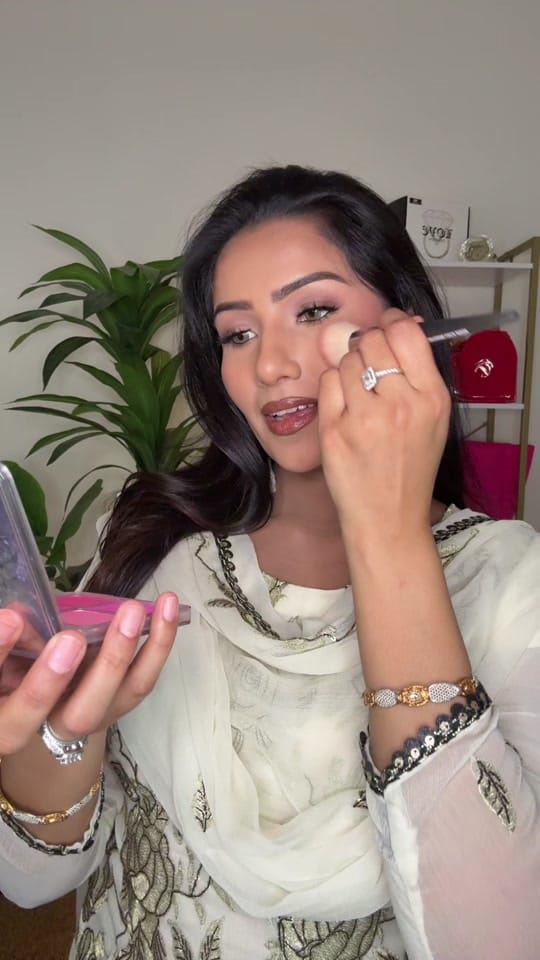 Post 3 by Sharil💞 on TikTok (video)