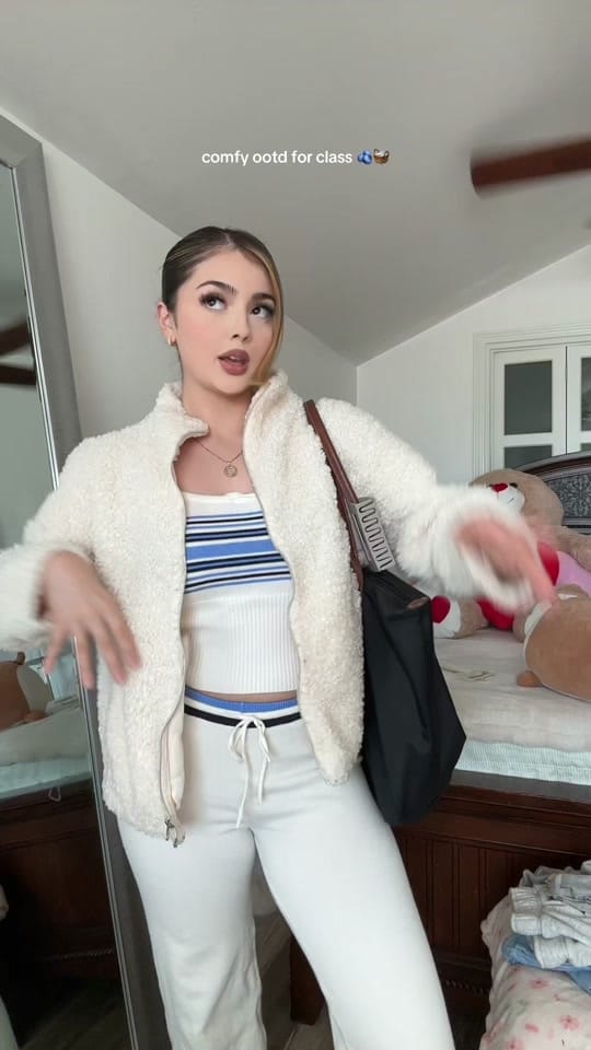 Post 6 by Rosalinda ❀ on TikTok (video)