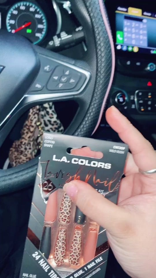 Post 7 by Nailsbyyamileth_ on TikTok (video)