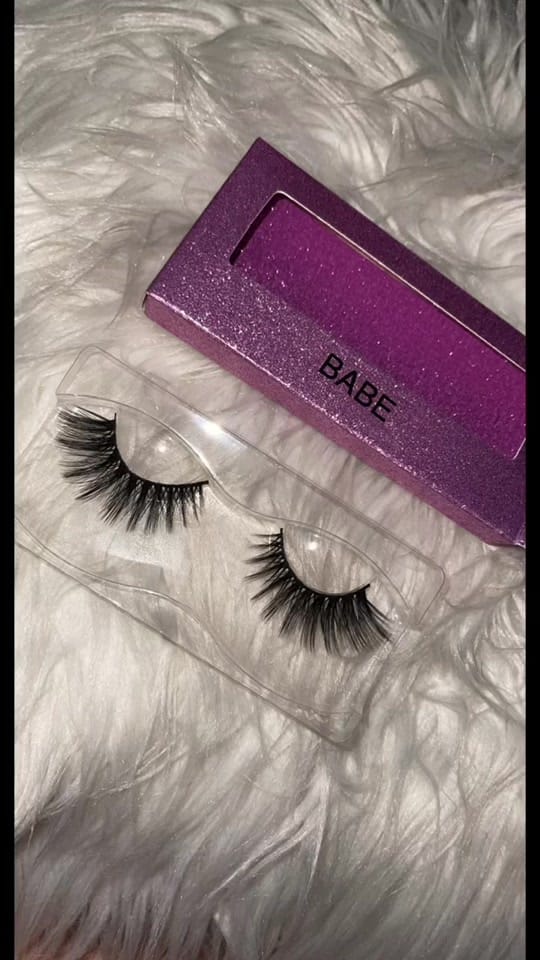 Post 1 by Nailsbyyamileth_ on TikTok (video)