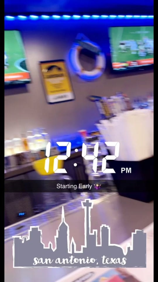 Post 2 by Nailsbyyamileth_ on TikTok (video)