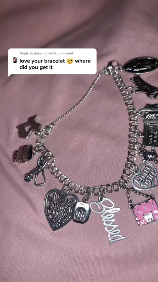 Post 10 by Nailsbyyamileth_ on TikTok (video)