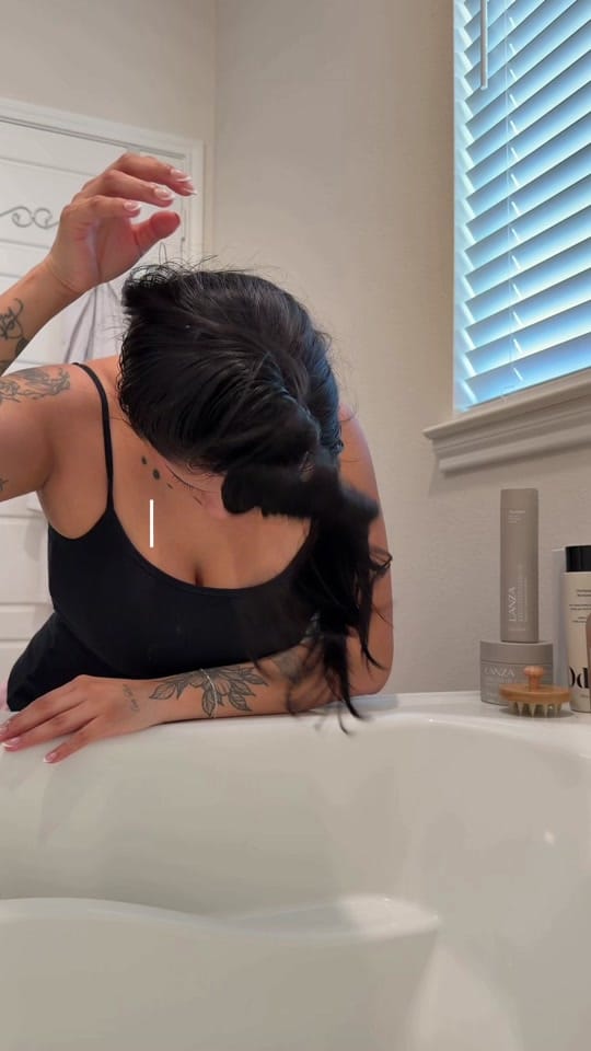 Post 1 by Dezdyani on TikTok (video)