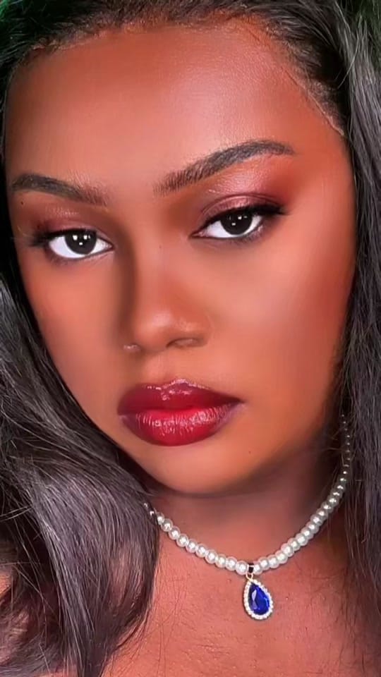 Post 6 by Makeupnita🤍🩵 on TikTok (video)