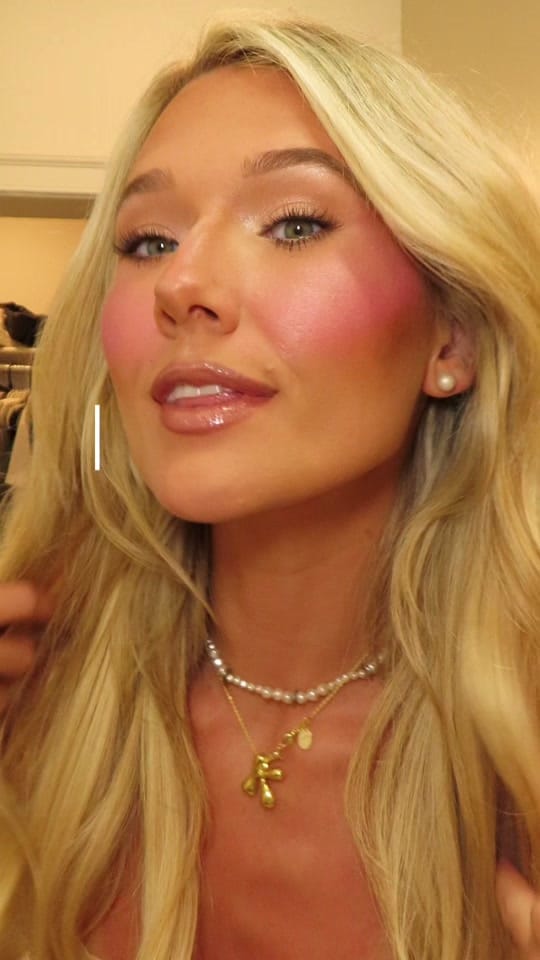 Post 4 by kendalreesmua on TikTok (video)