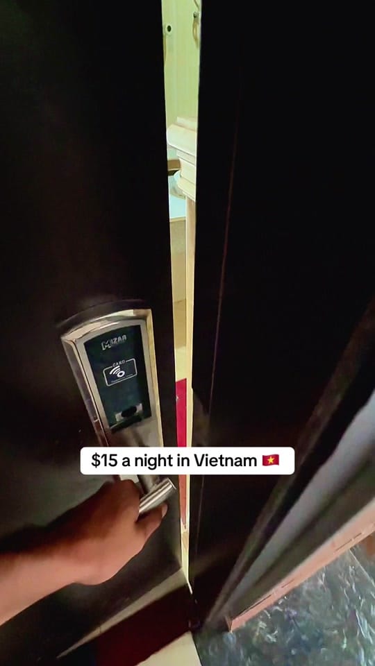 Post 5 by Freelocated | Travel 🌏✈️ on TikTok (video)