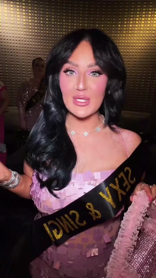 Post 8 by Sierra 📸 NE Commercial Model on TikTok (video)