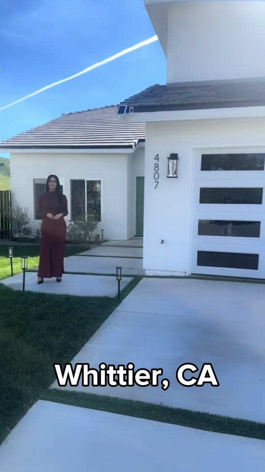 Post 8 by adriana.villegas.mlo on TikTok (video)
